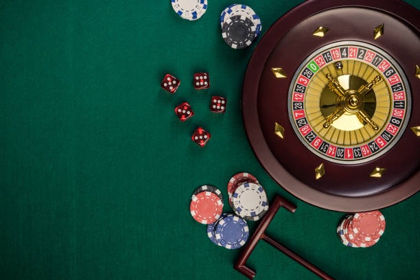 Live dealer blackjack table with multiple cameras